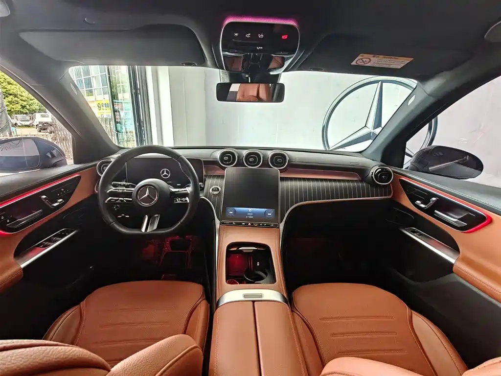 Фото 10 - Mercedes-Benz GLC