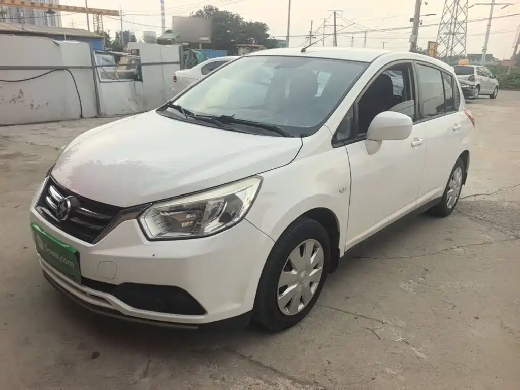 Venucia R50 2016 2016 Model 1.6L Automatic Elite Edition