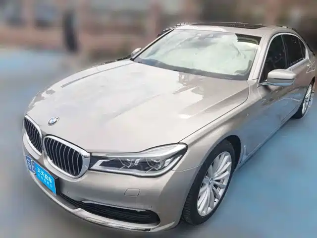 BMW 7 Series 2016 740Li Leading Edition — фото 1