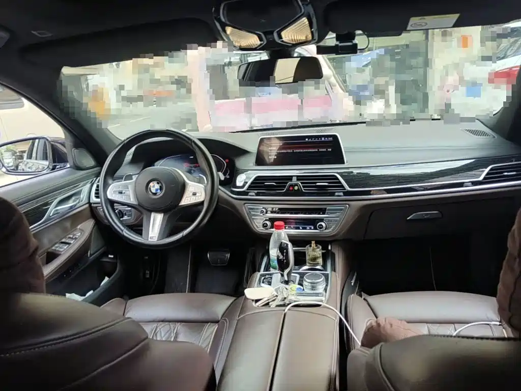 BMW 7 Series, миниатюра 12