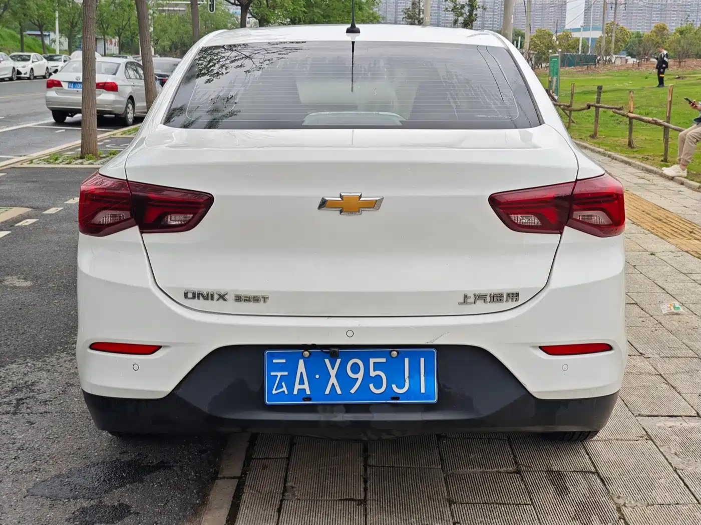 CHEVROLET KOVOZ