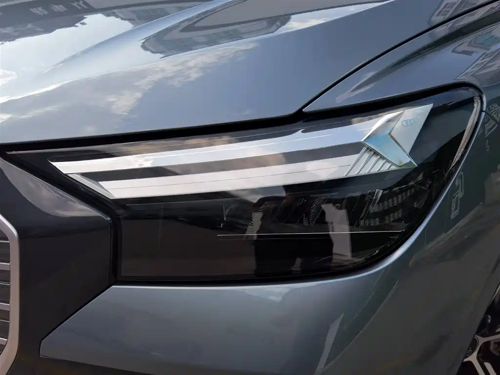 Audi Q4 e-tron 2023 50 e-tron quattro Creation Edition фото 26