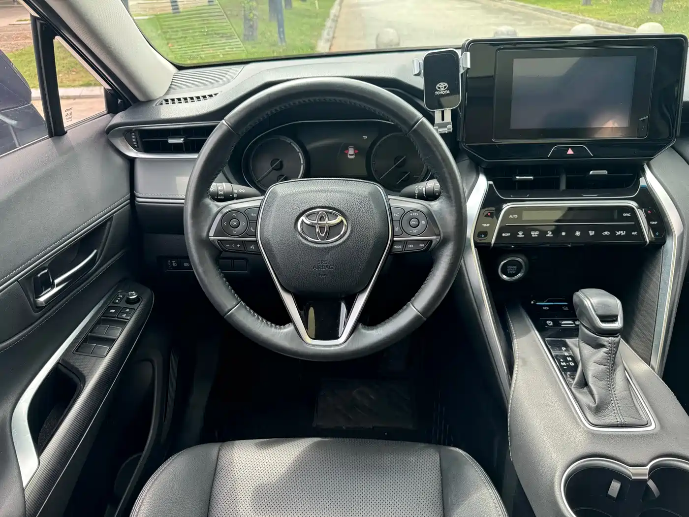 Toyota Lingfang HARRIER 2022 2022 2.0L CVT 2WD Luxury Edition