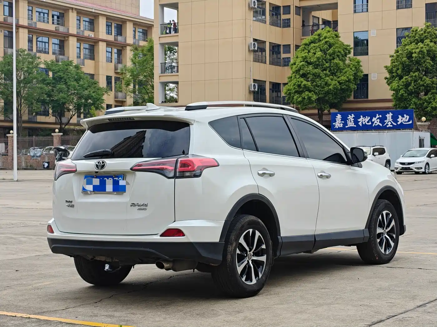 Toyota RAV4 Rongfang 2016 2.0L CVT 2WD Comfort (China V) фото 5