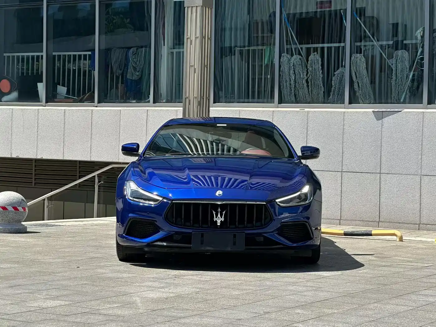 Фото 2 - Maserati Ghibli