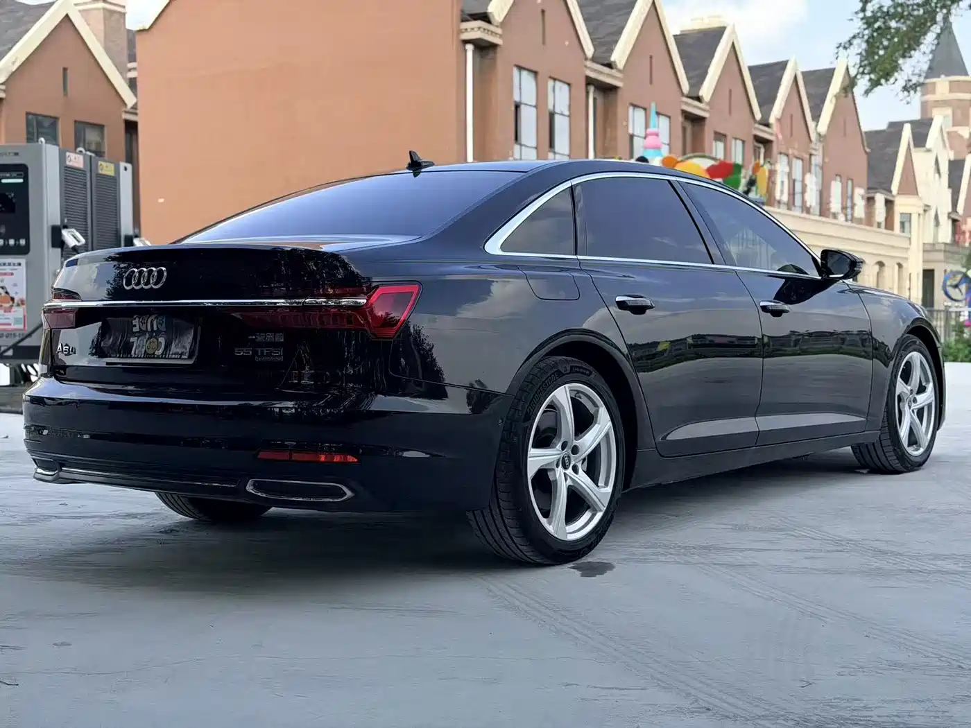 Фото 7 - Audi A6L
