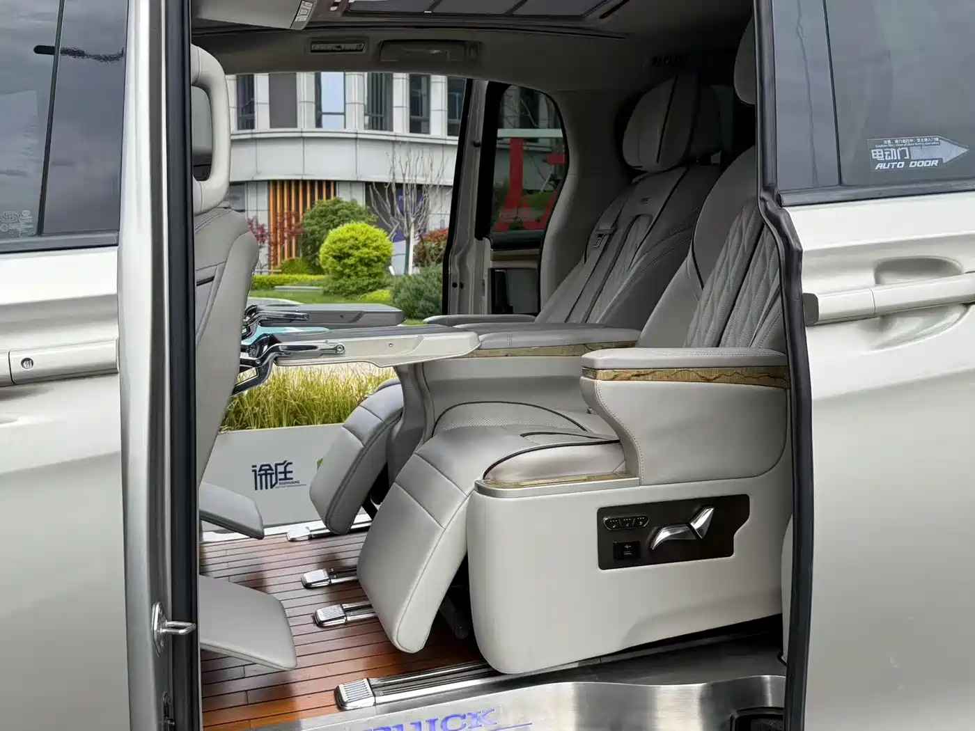 Buick GL8 2018 ES 28T Luxury Type China VI фото 7
