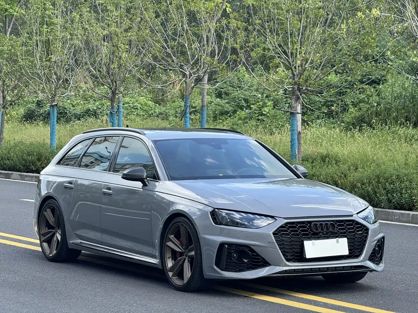 Audi RS 4 2024 2023 Model RS4 Avant Obsidian Edition