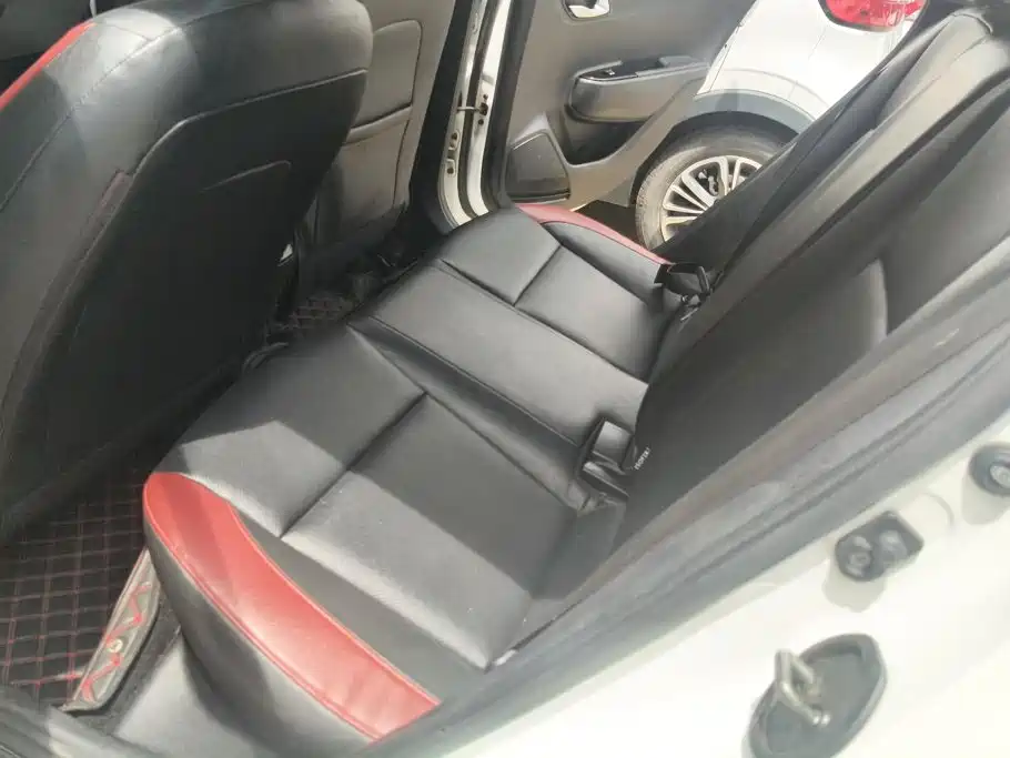 Kia KX CROSS 2019 2017 1.4L AT GLS
