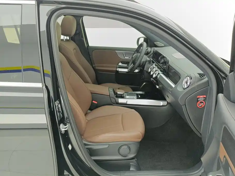 Mercedes-Benz GLB, миниатюра 8