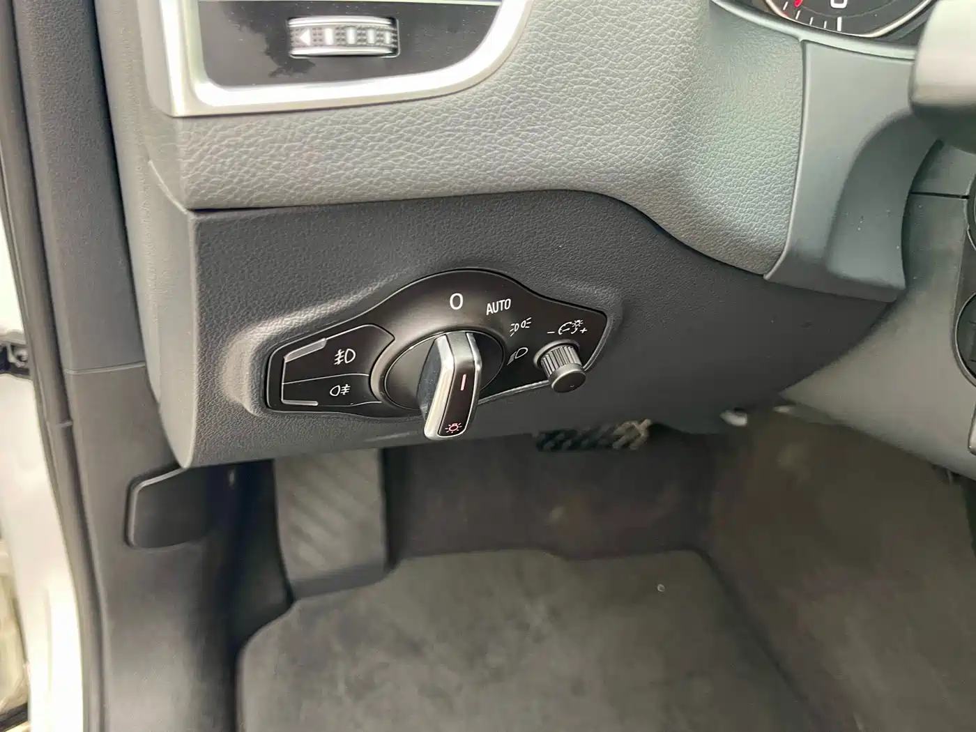 Audi Q5 2016 40 TFSI Technology Model фото 8