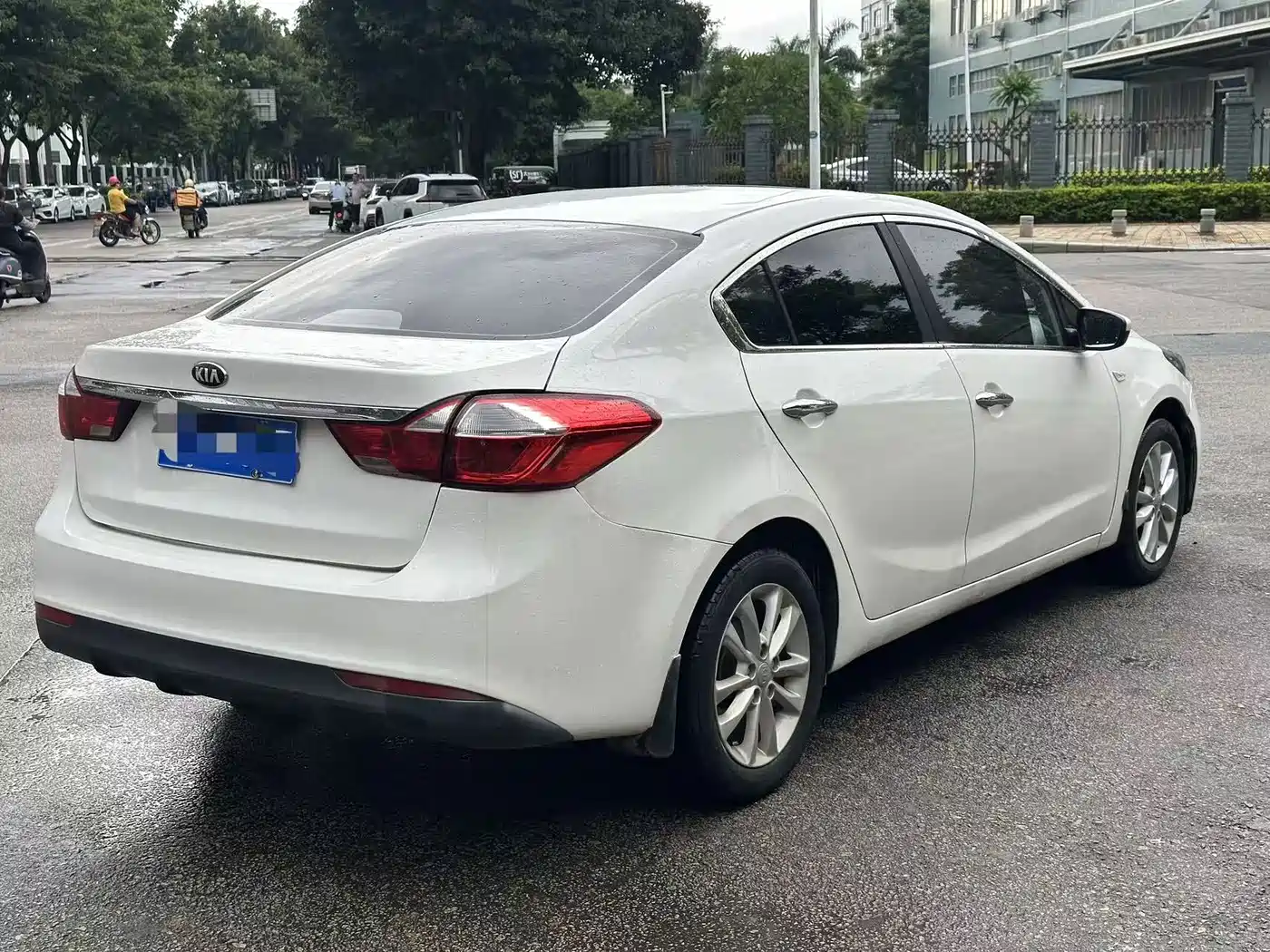 Photo 4 - Kia K3