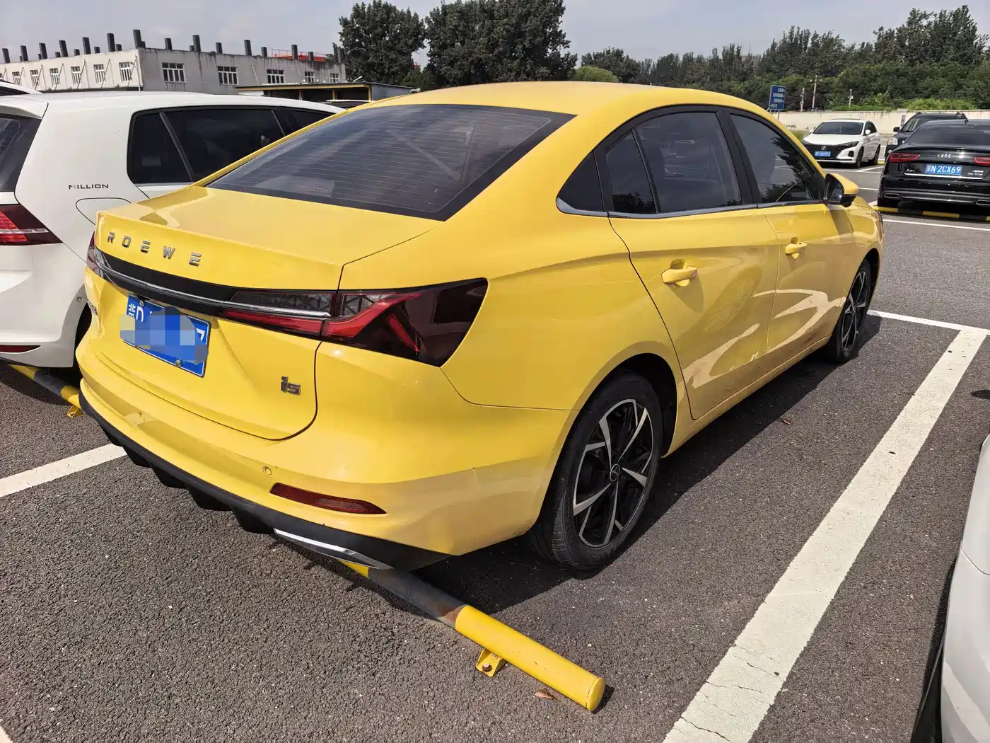 Photo 4 - Roewe i5