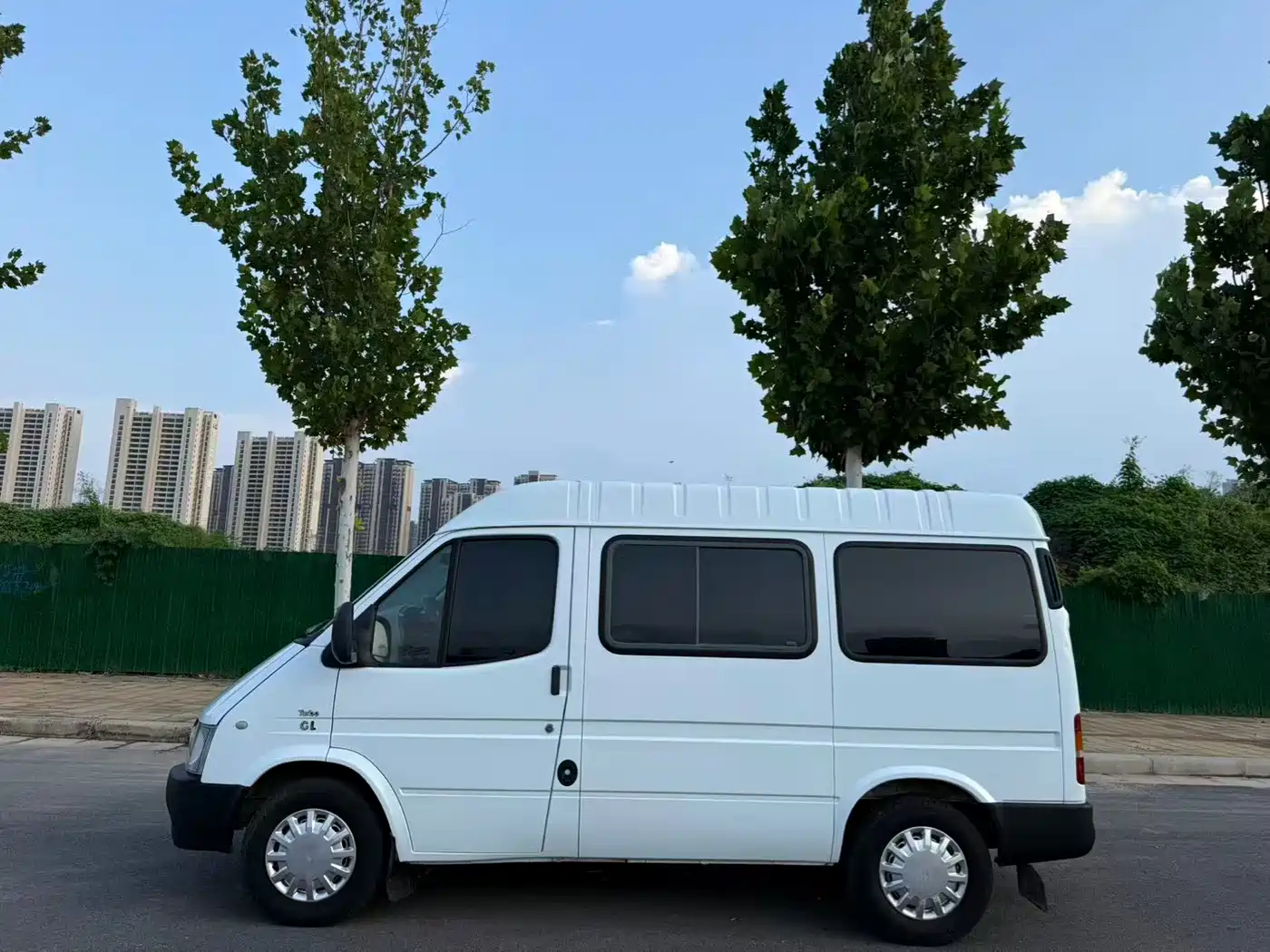 Ford Classic Transit 2016 2016 Model 2.8T Diesel Short Wheelbase 6-Seat Medium Roof Multi-Purpose Vehicle JX493ZLQ4