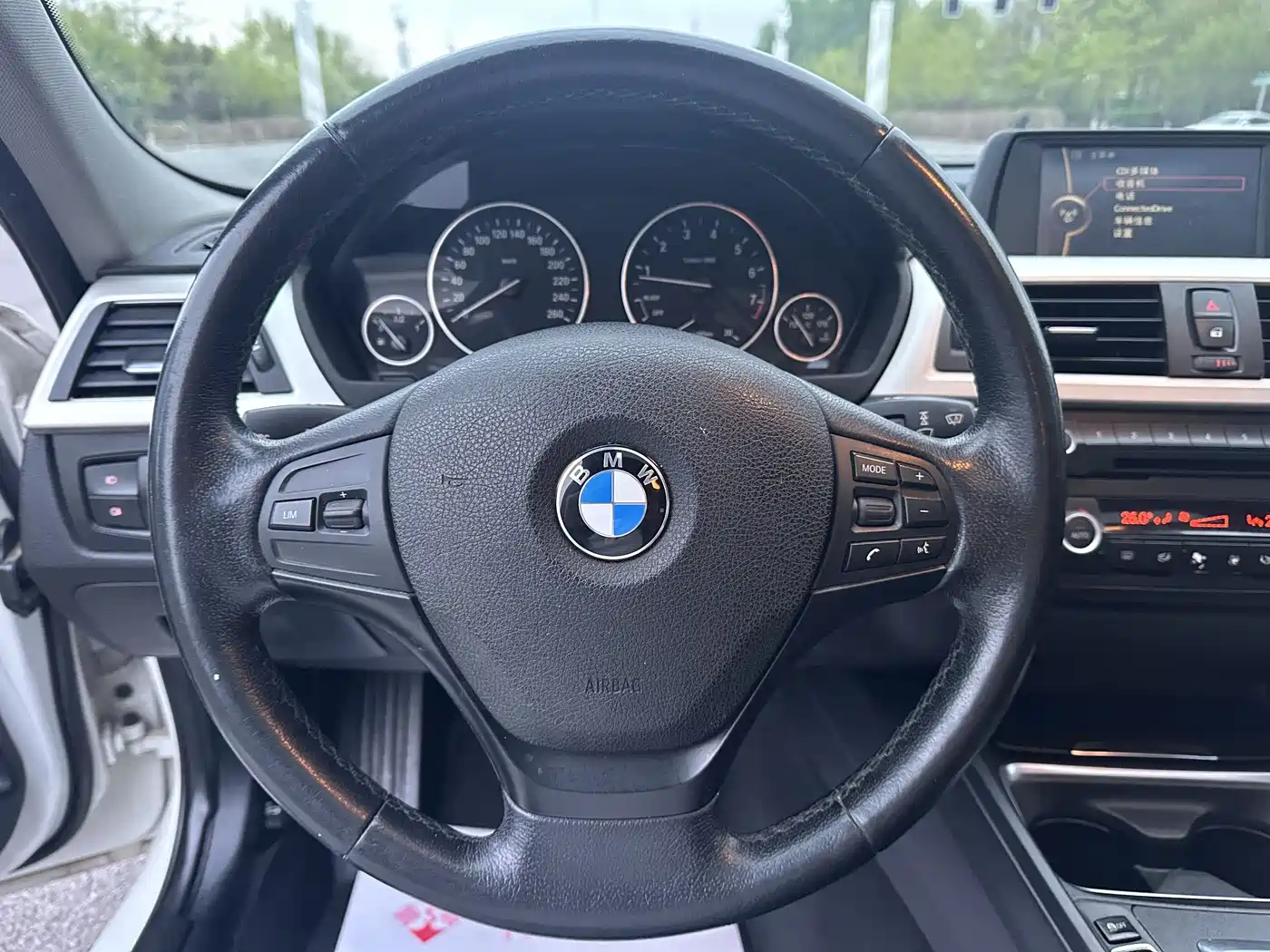 BMW 3 Series 2014 320i Fashion фото 10