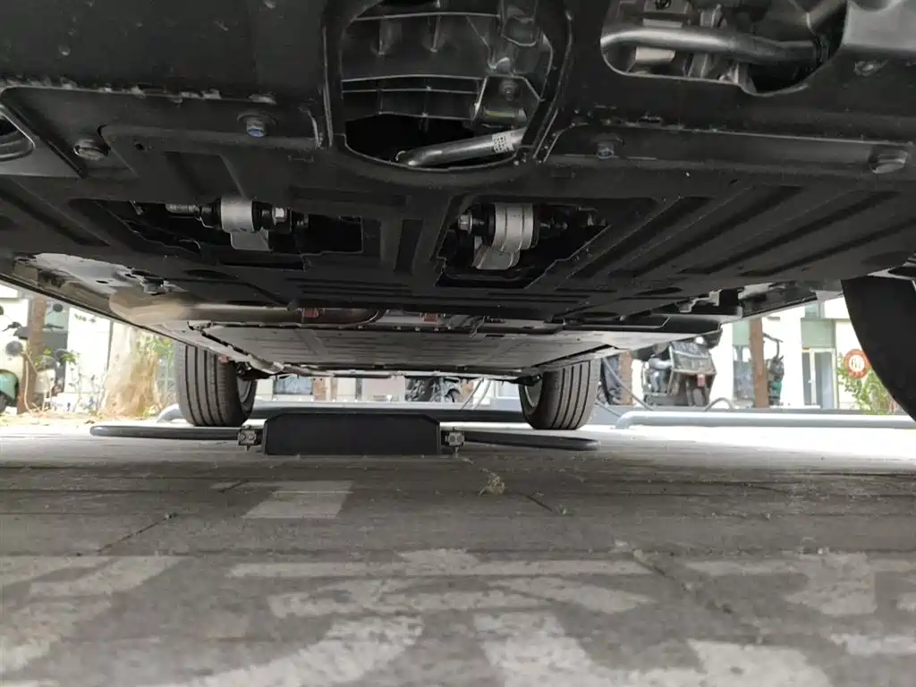 Haval Meng Long NEV 2026 Hi4 102 Premium фото 23
