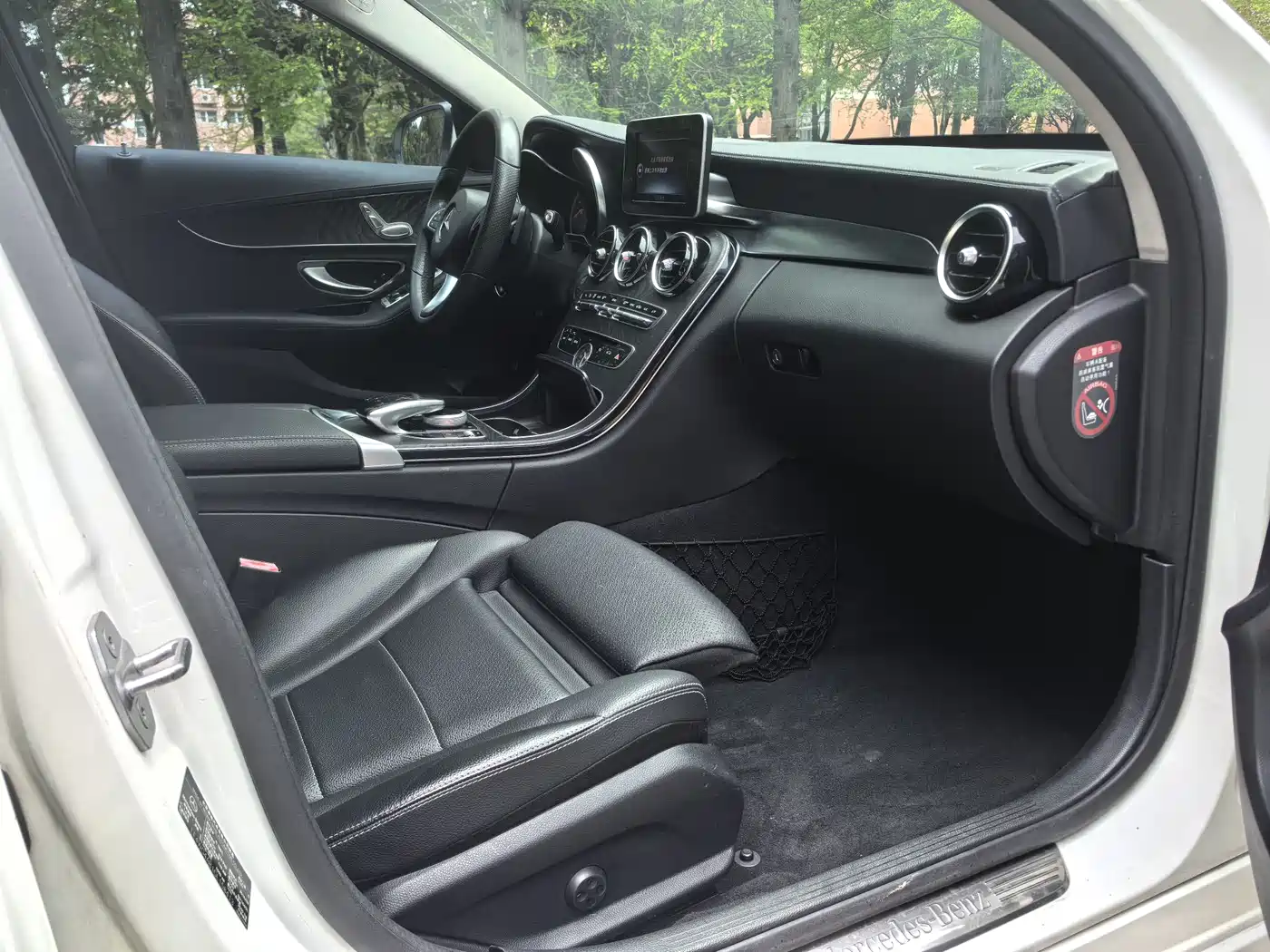 Mercedes-Benz C-Class 2017 Facelift C 180 L Dynamic Sport Edition фото 4