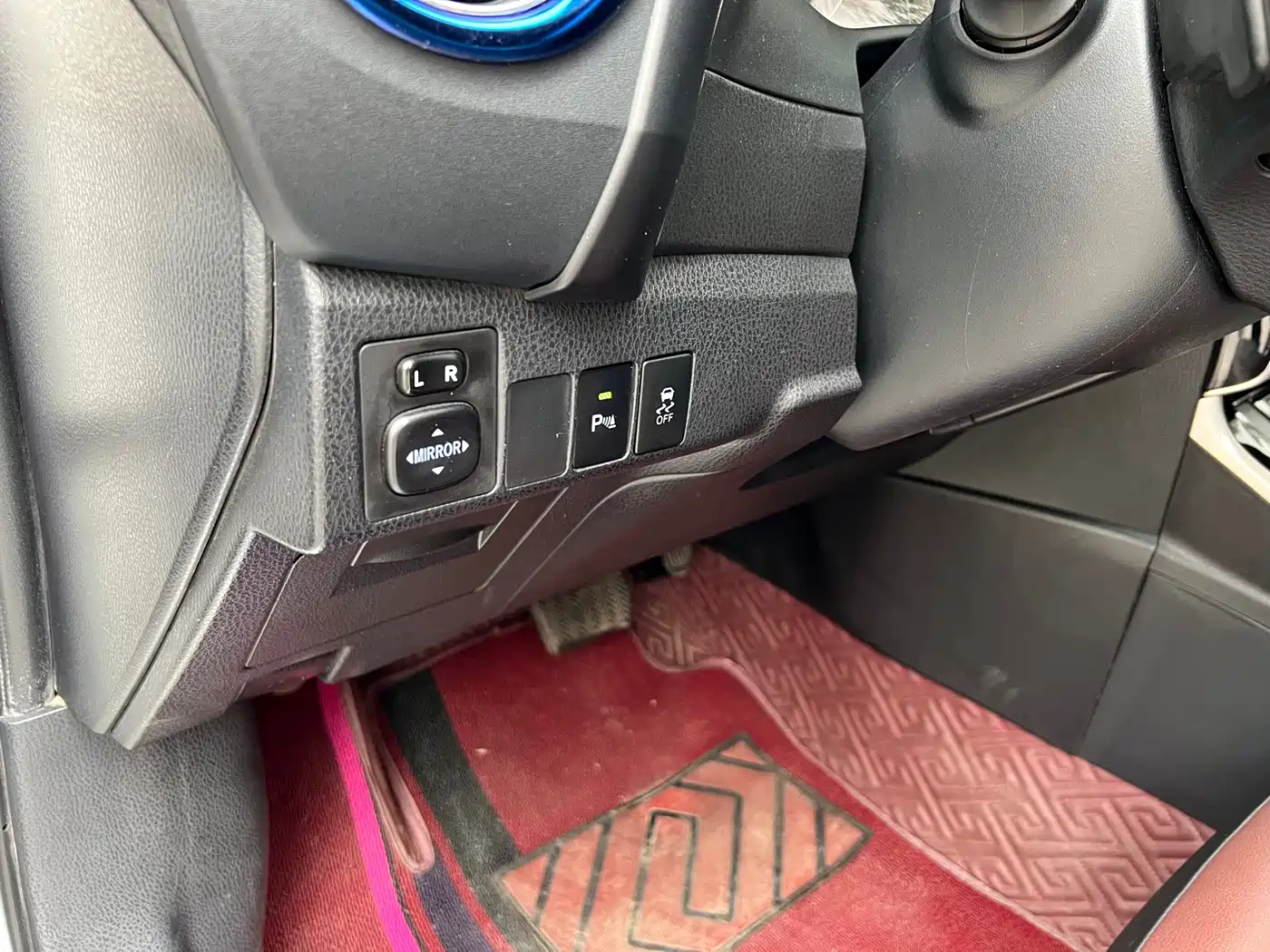 Toyota Corolla 2018 Hybrid 1.8L E-CVT Smart Edition фото 14
