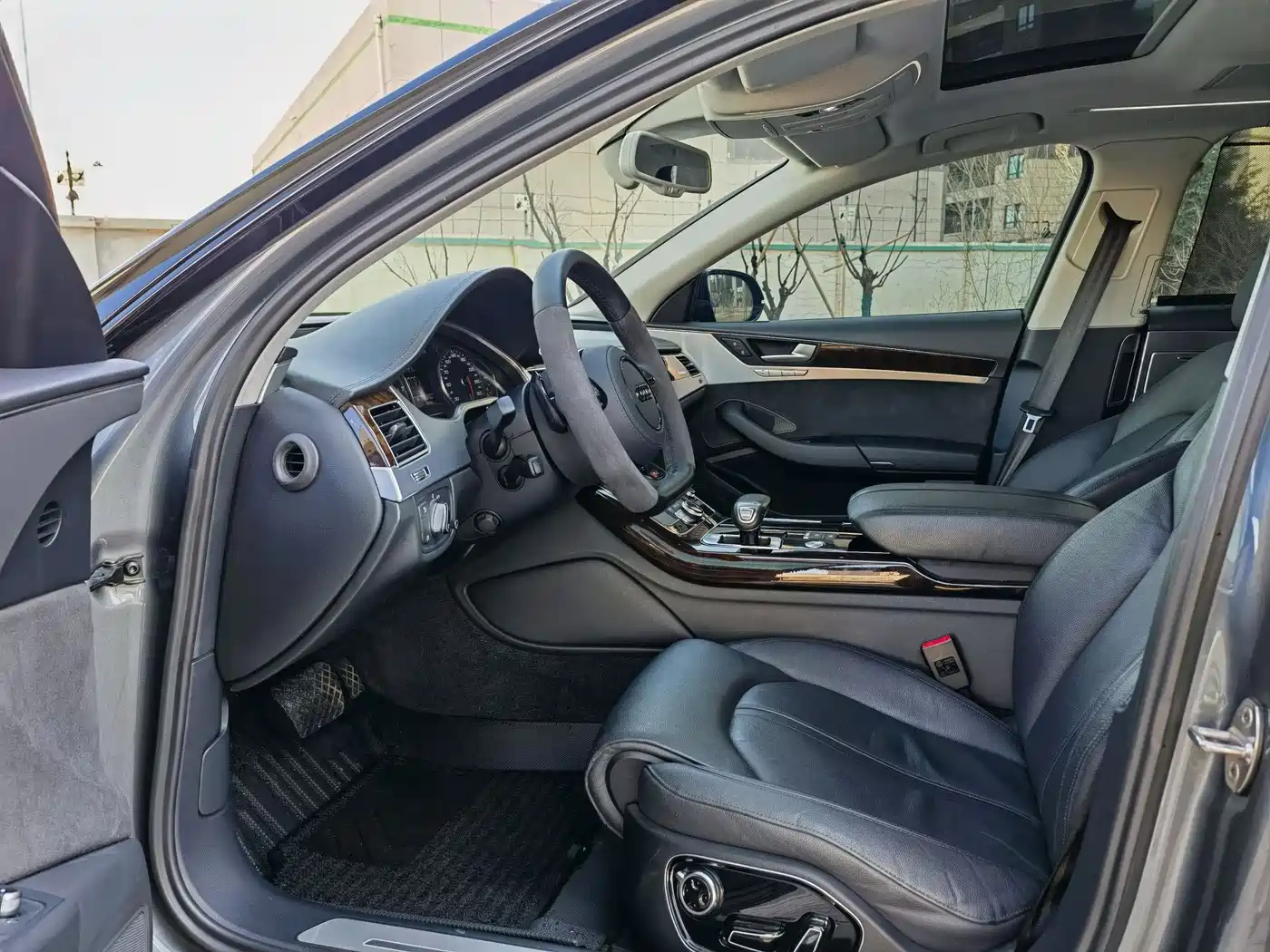 Audi A8 2014 A8L 45 TFSI quattro Comfort фото 7