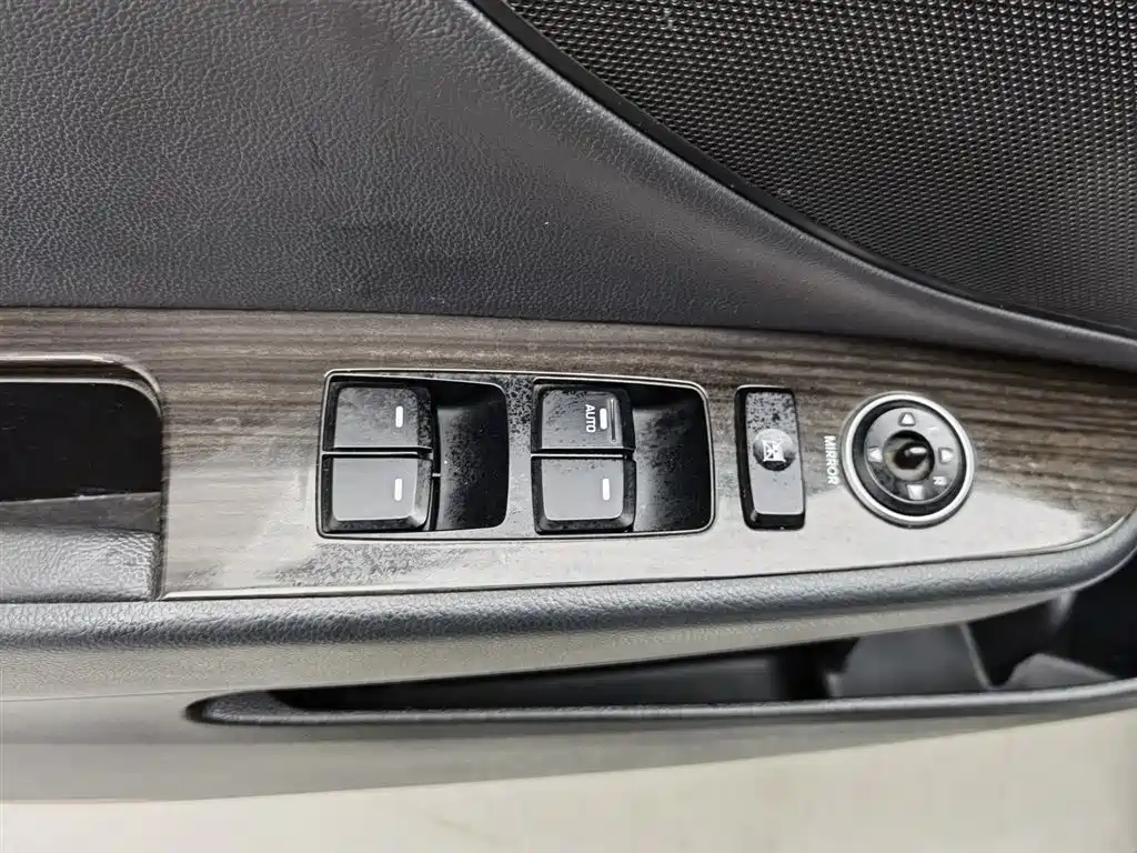 HYUNDAI NAME PICTURE