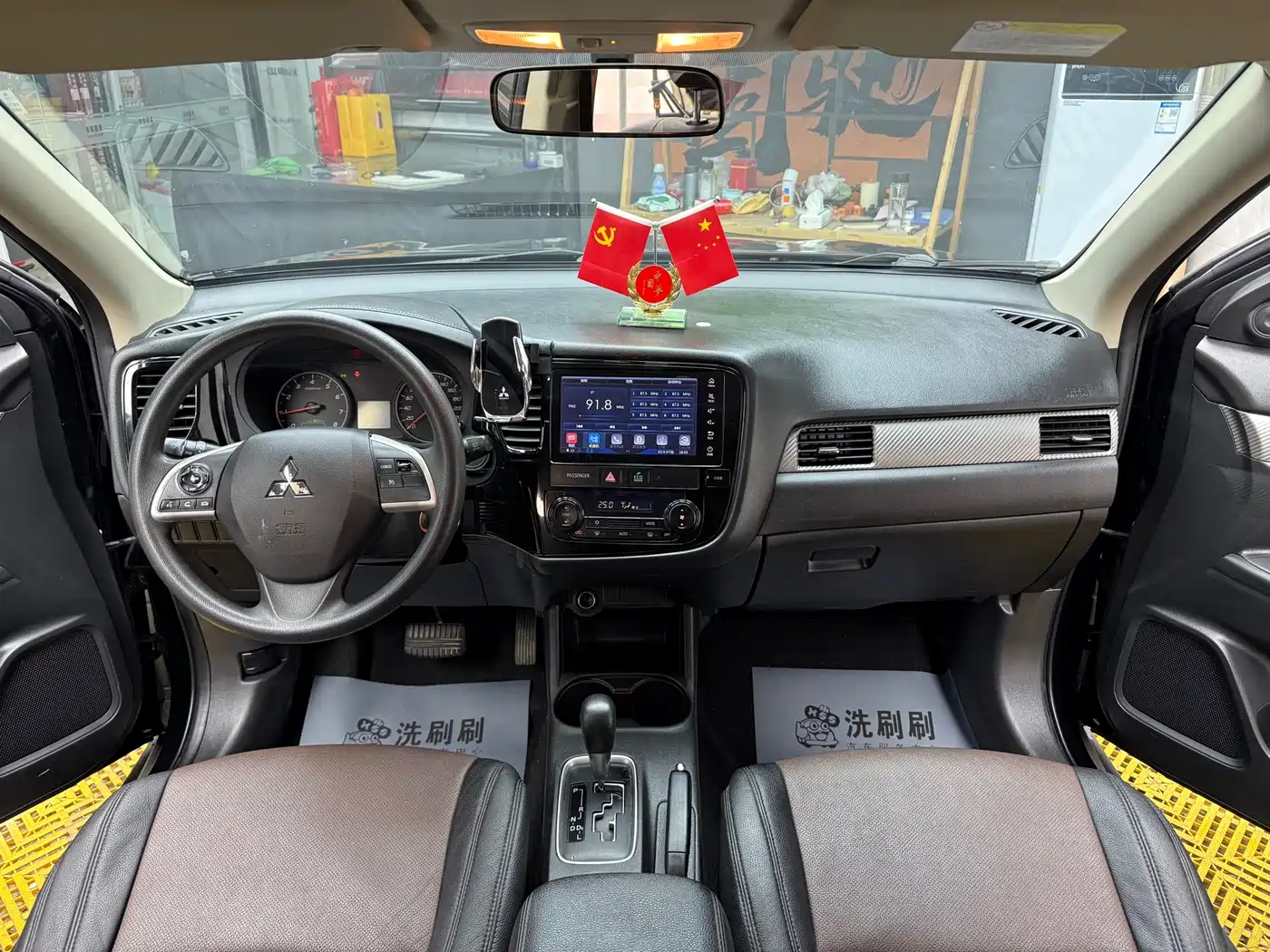 Mitsubishi Outlander 2017 2016 2.0L 2WD Fashion Edition 5-seater