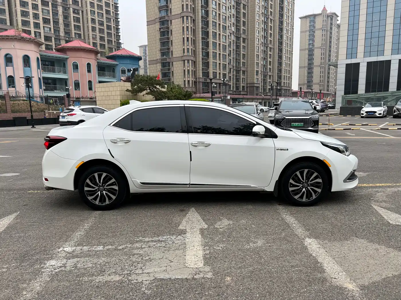 Toyota Corolla 2018 Hybrid 1.8L E-CVT Smart Edition фото 9