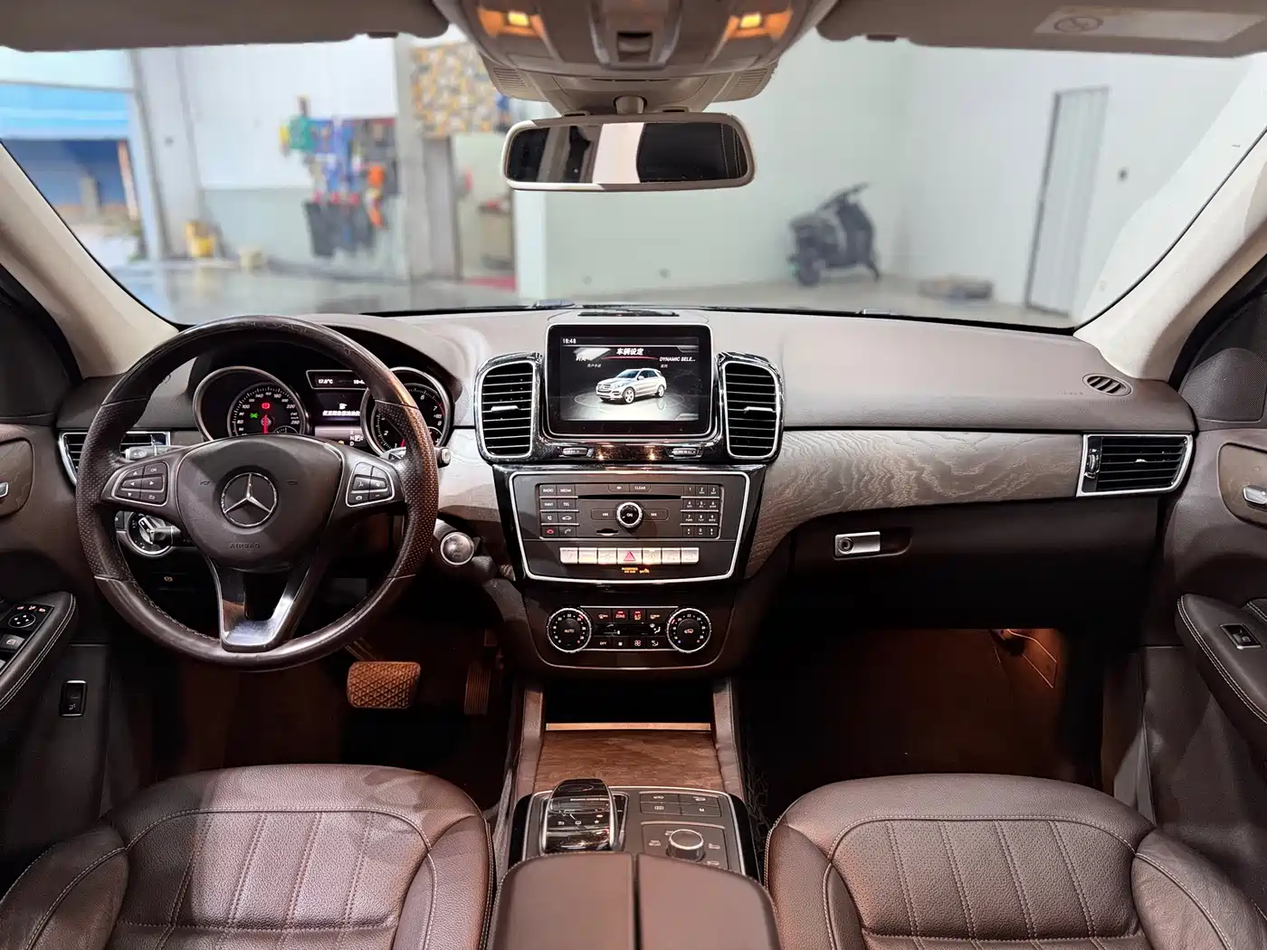 Mercedes-Benz GLE 2015 GLE 400 4MATIC фото 9