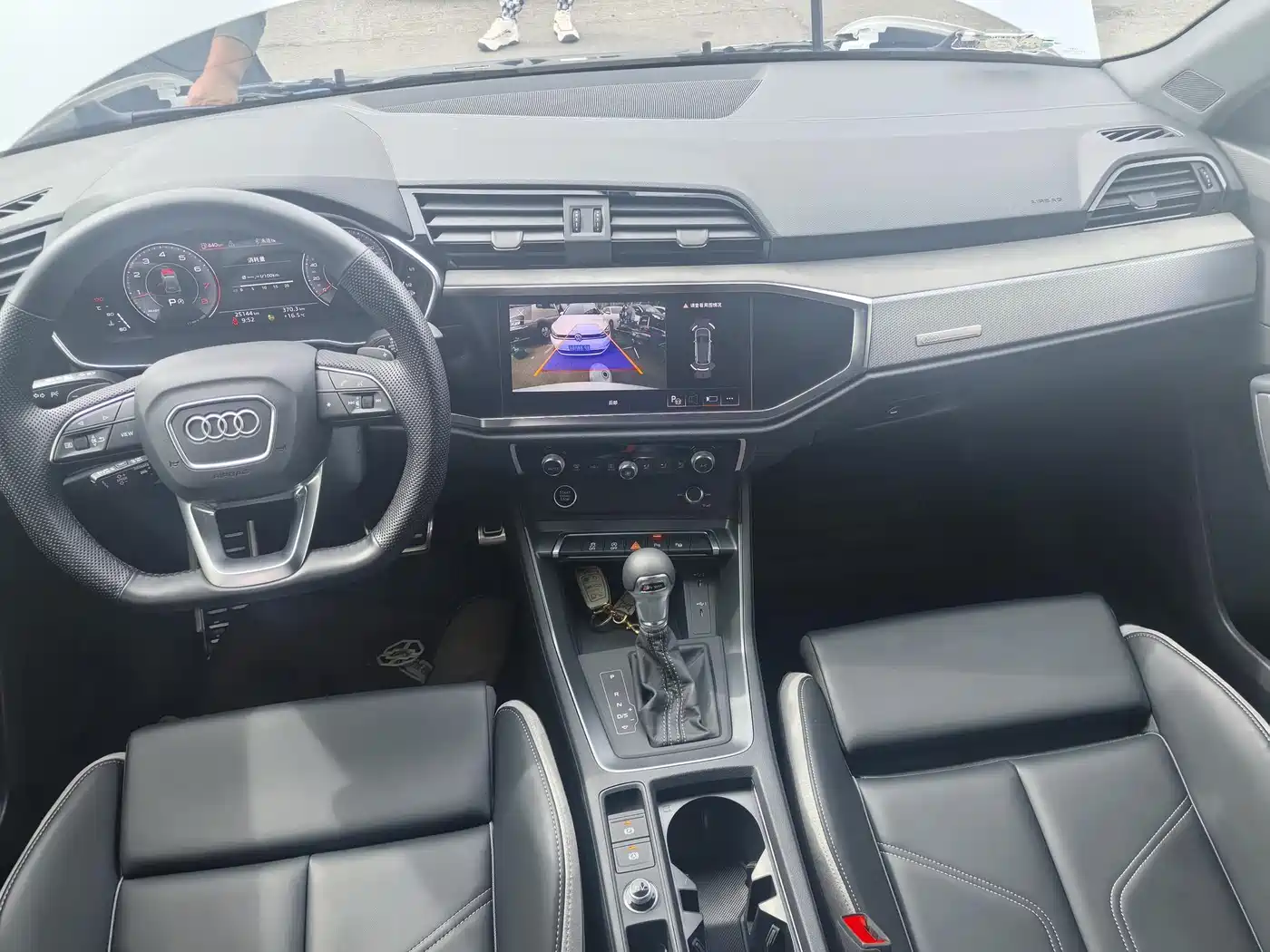 Audi Q3 2024 35 TFSI Fashion Sport фото 8