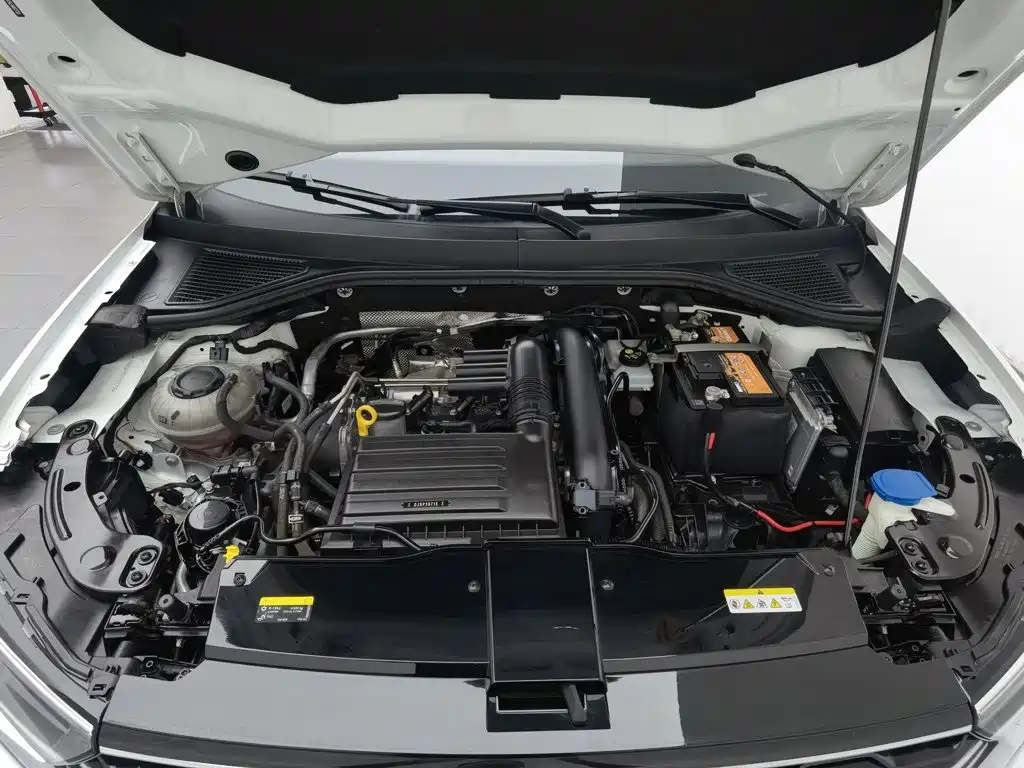 Volkswagen T-Roc, миниатюра 6