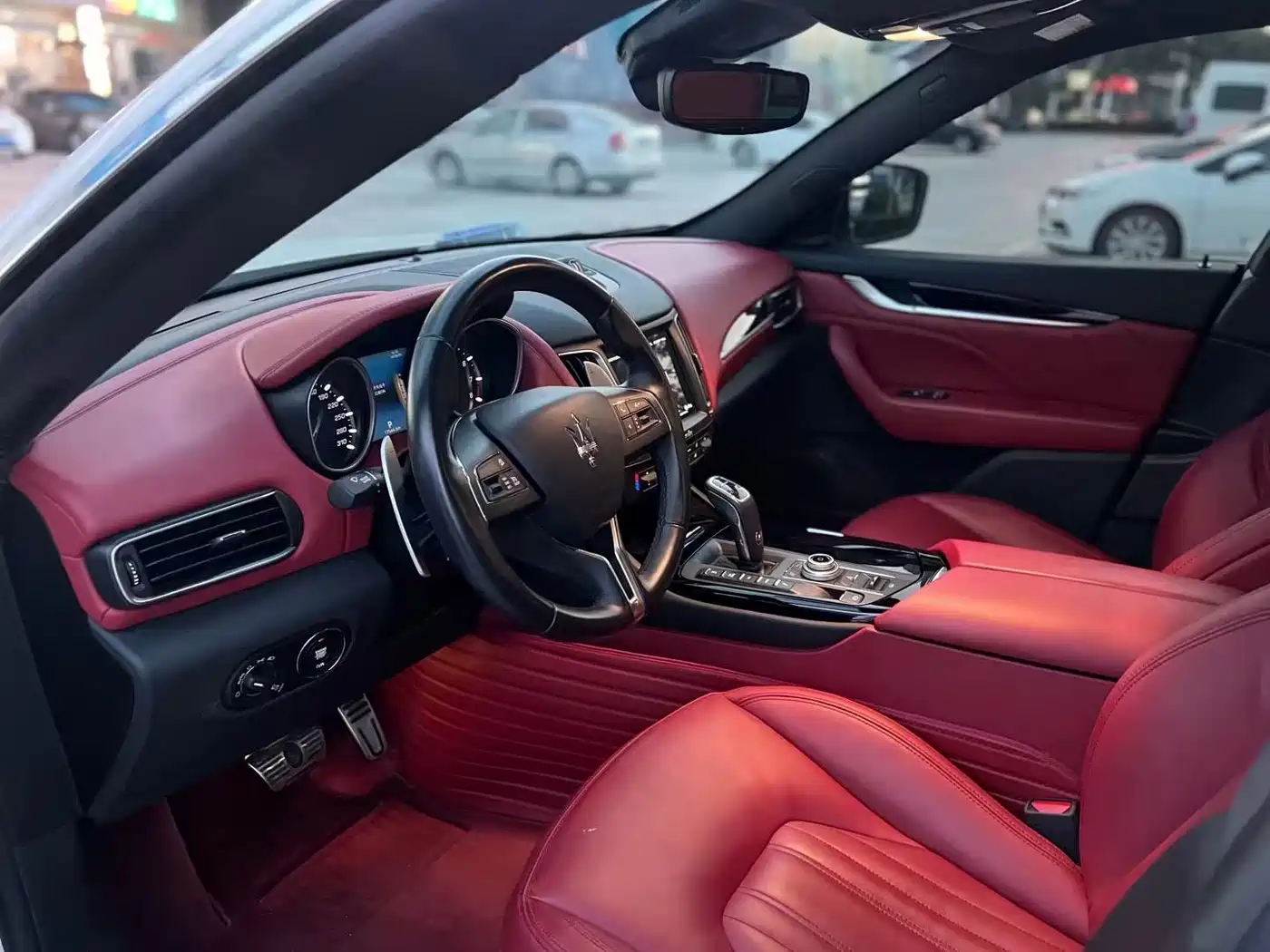 Maserati Levante 2020 3.0T Standard фото 5