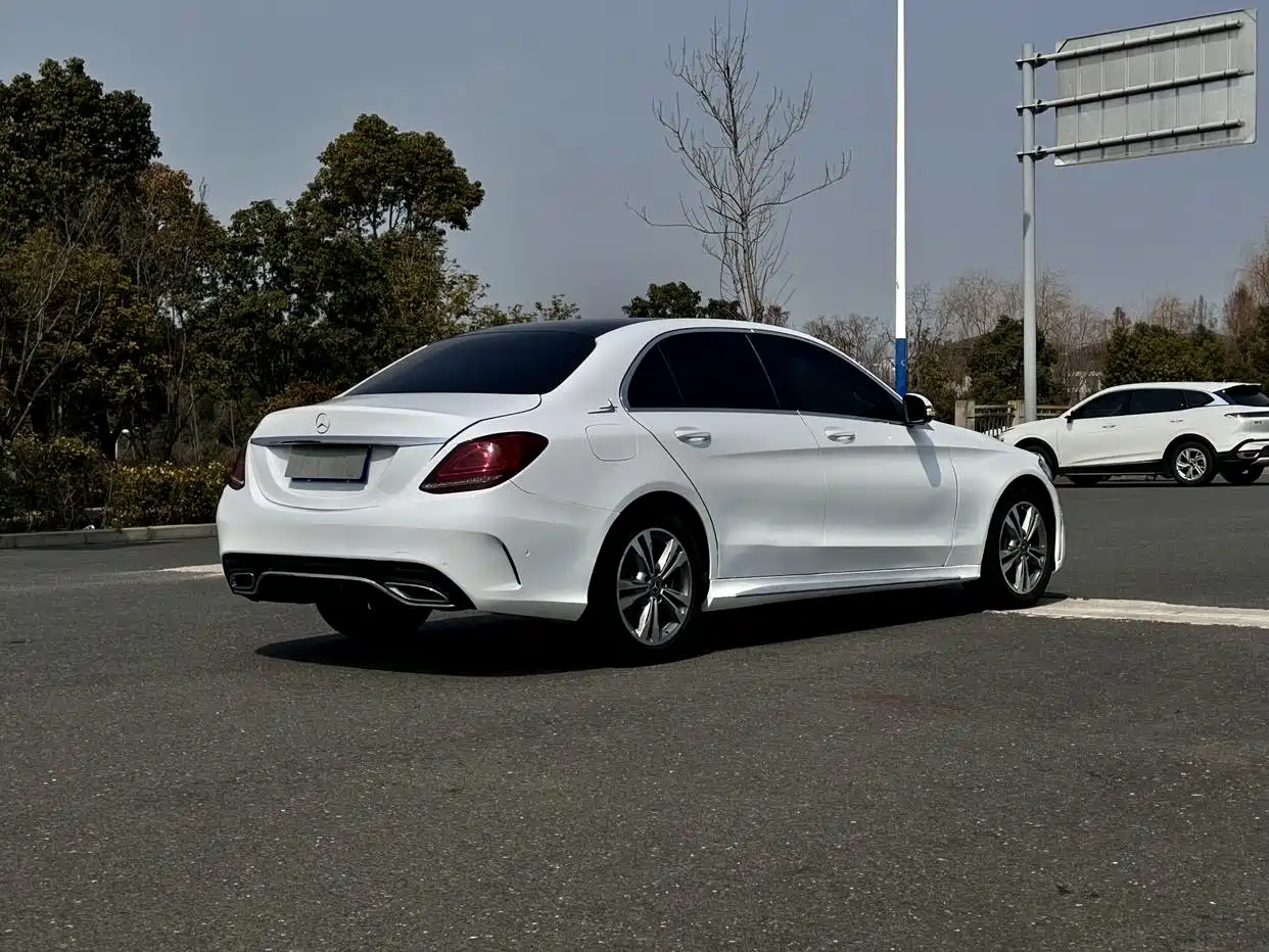 MERCEDES-BENZ CLASS C
