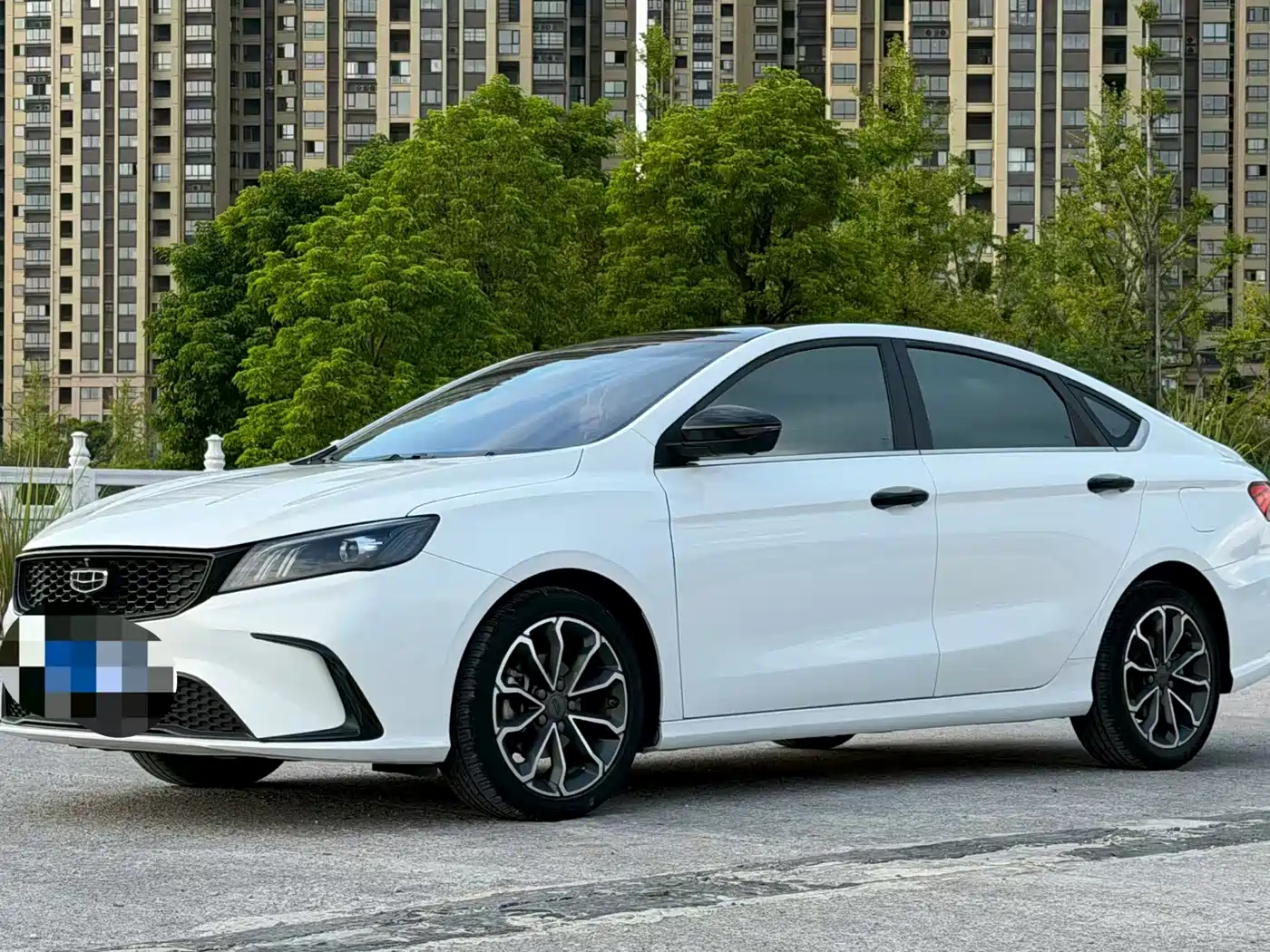 Фото 1 - Geely Binrui