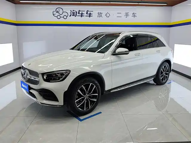 MERCEDES-BENZ GLC