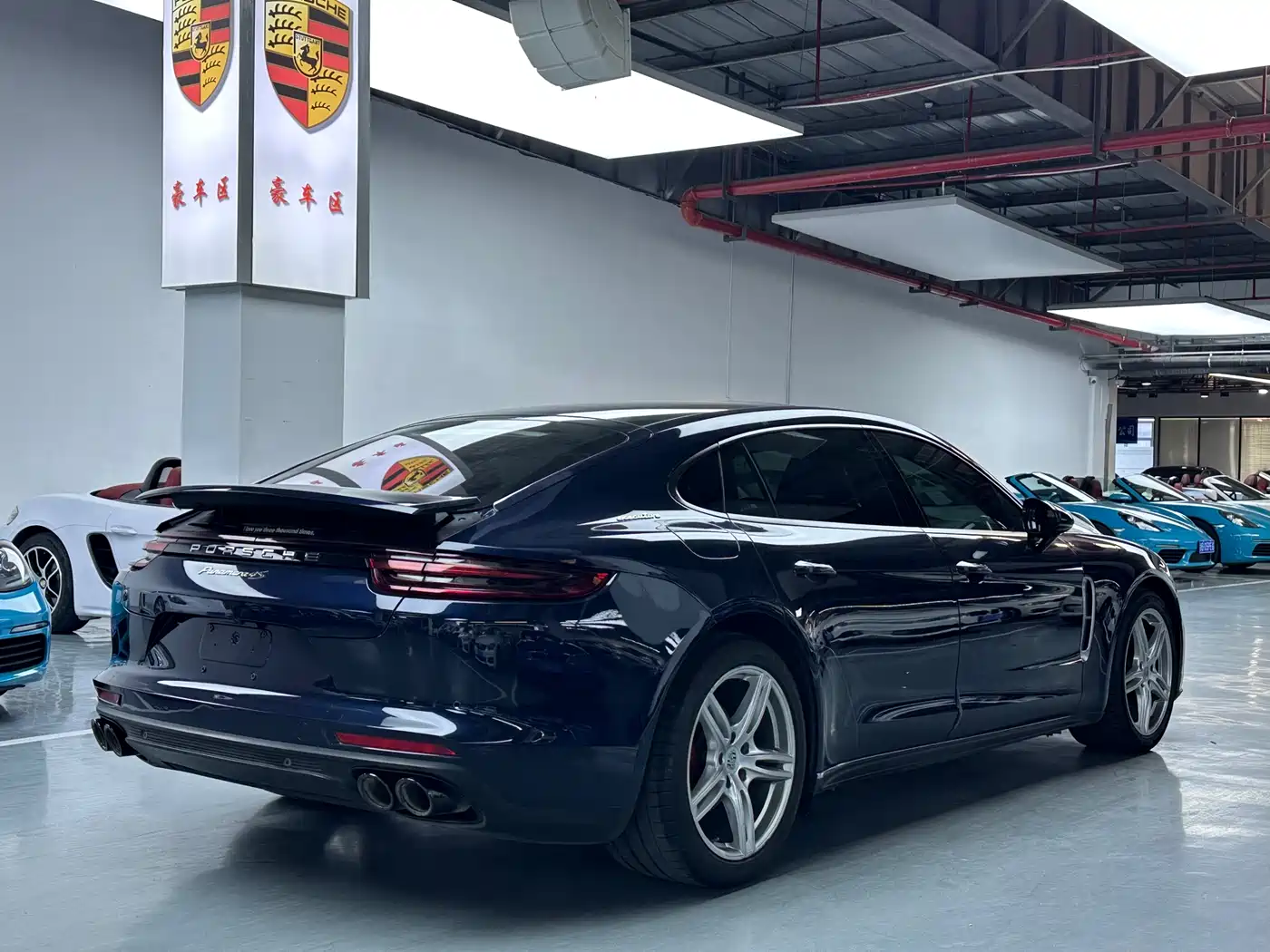 Porsche Panamera 2019 Panamera Executive Long Wheelbase 2.9T фото 21