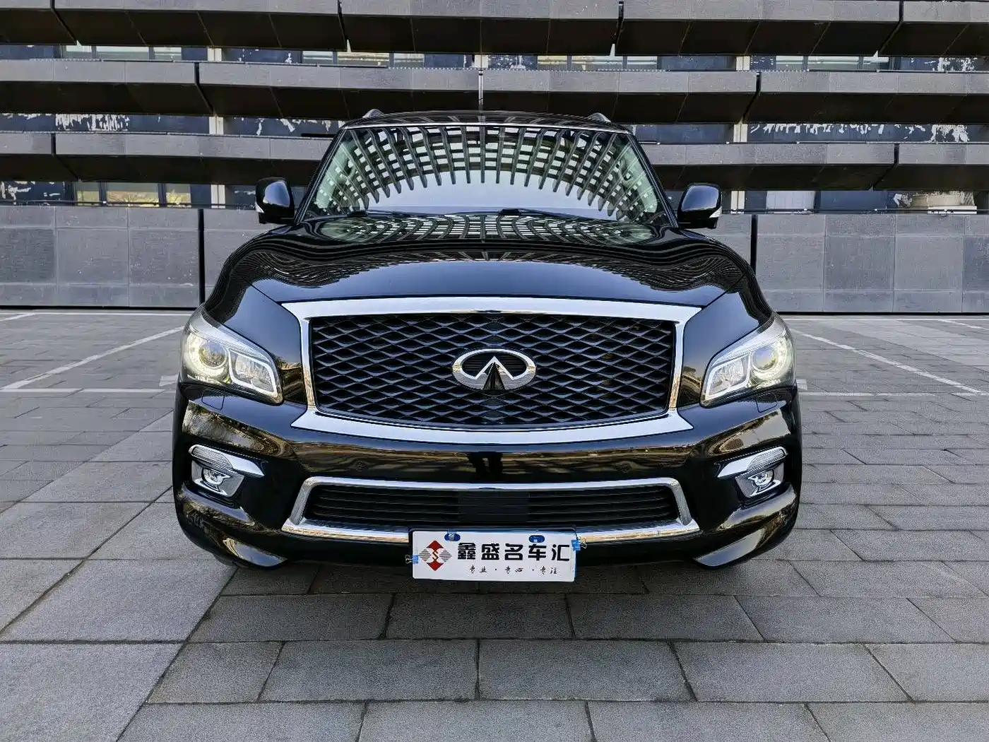 Infiniti QX80 2017 2016 5.6L 4WD