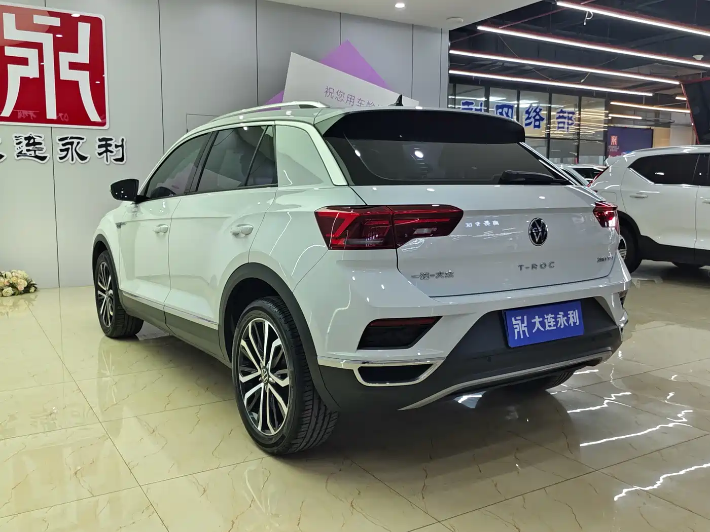 Volkswagen T-ROC 2021 Facelift 280TSI DSG 2WD Comfort Smart Connect Edition фото 6