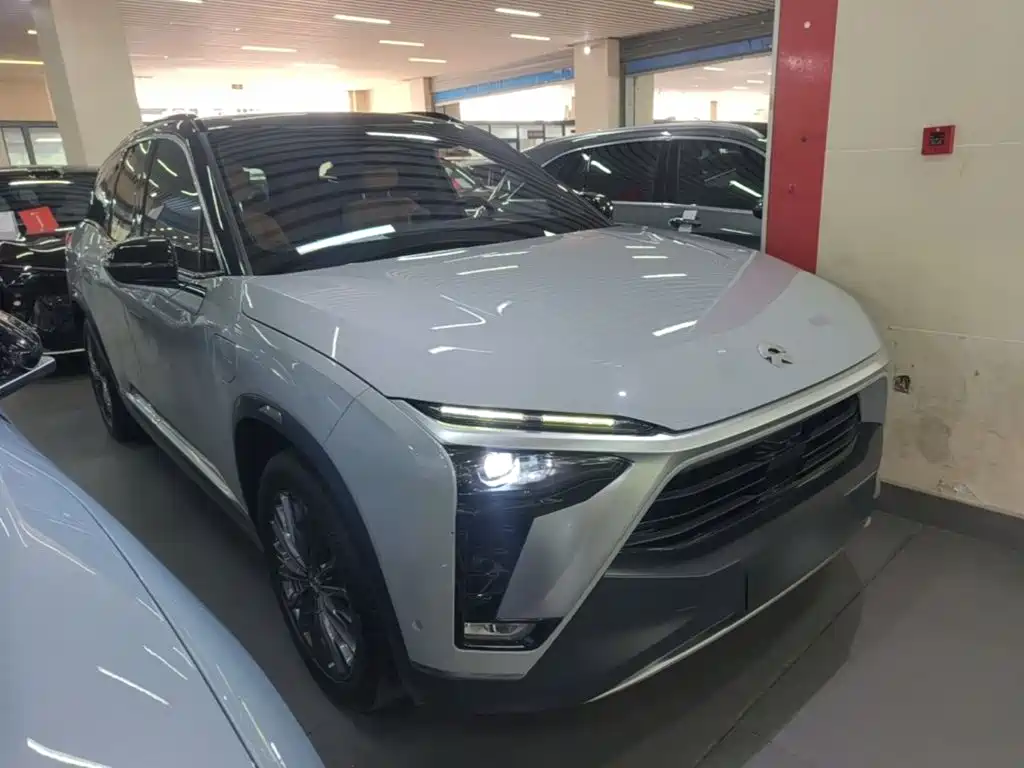Фото 4 - NIO ES8