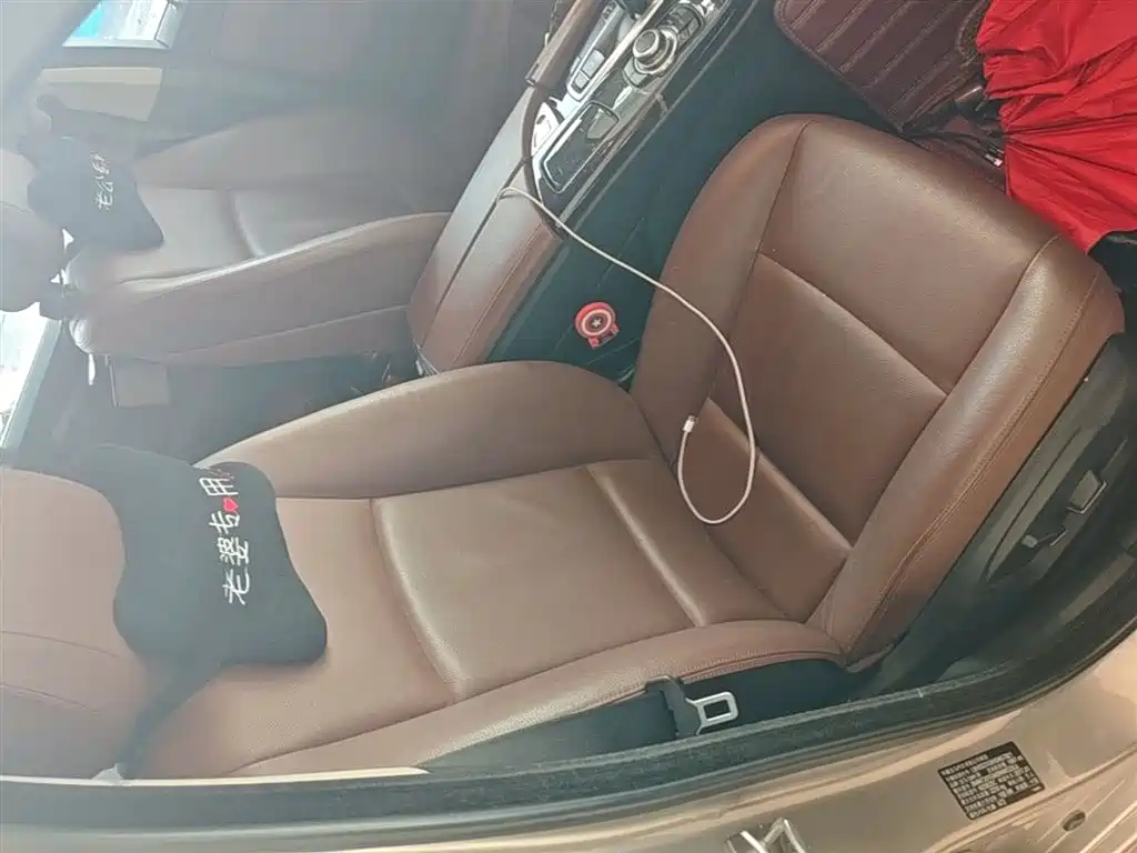BMW 5 Series 2017 525Li Leading Edition фото 25