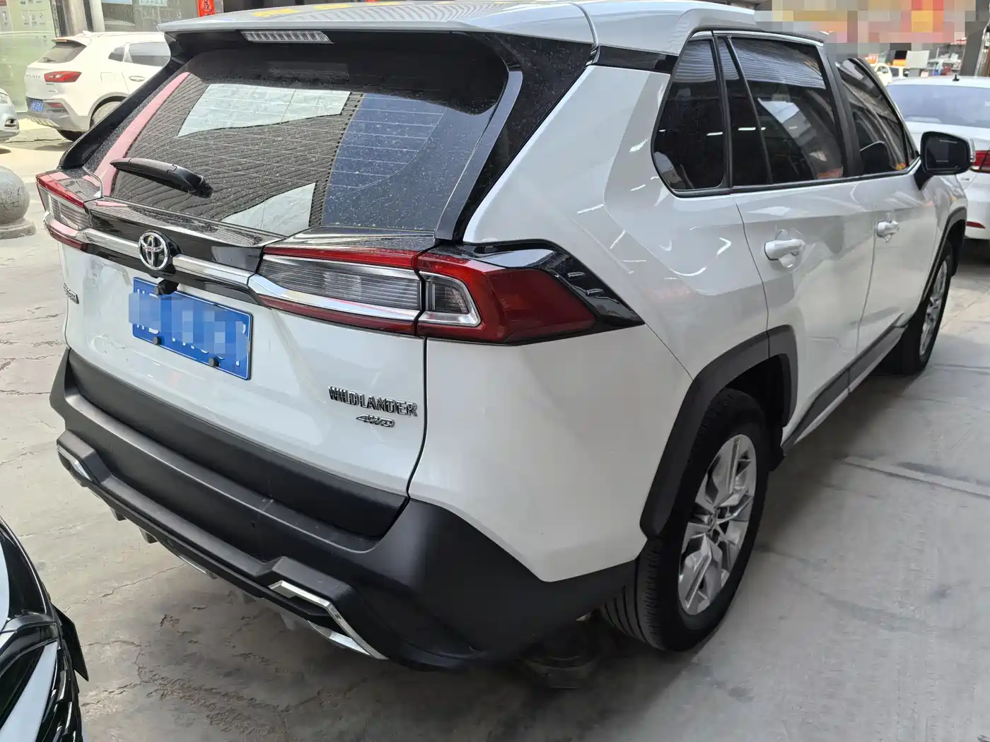 Toyota Wildlander 2020 2.0L CVT AWD Luxury Edition фото 6