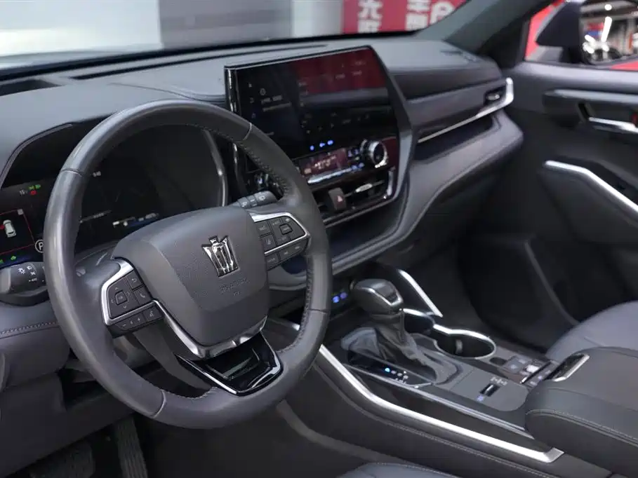 Toyota Crown Kluger 2022 2.5L HEV 4WD Premium Edition фото 13