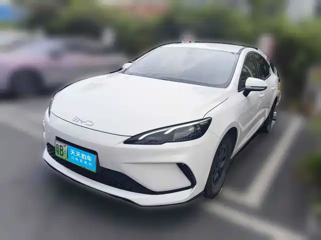 BYD Hai Bao 05 DM-i 2025