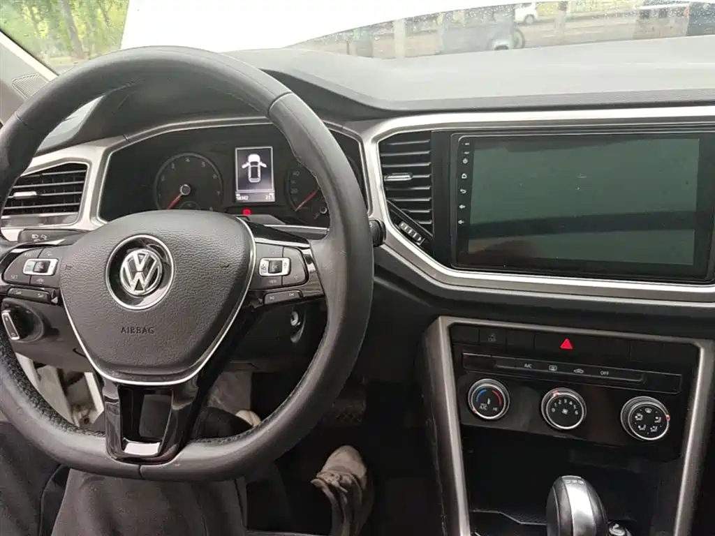 Volkswagen T-ROC 2020 230TSI DSG 2WD Progressive фото 10