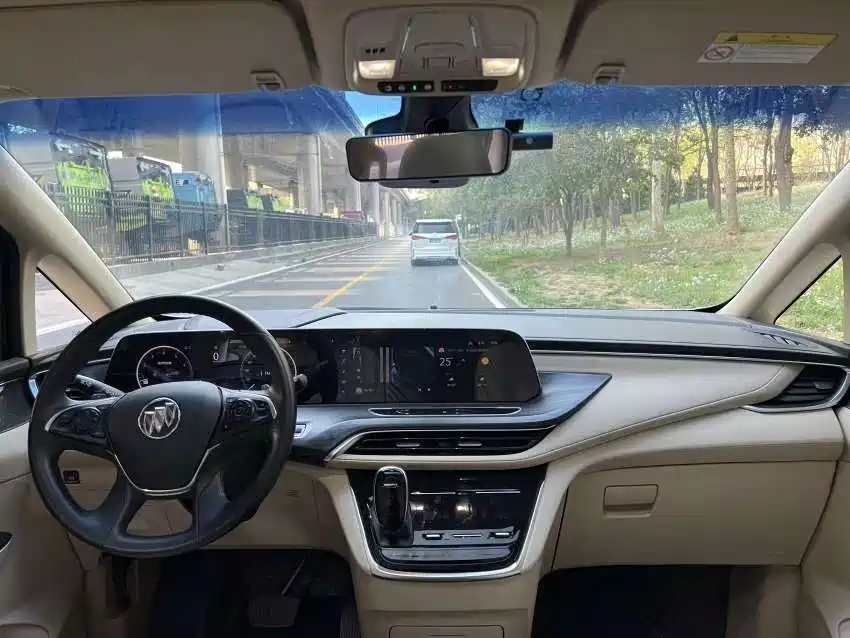 Buick GL8 2023 ES Landmaster Exclusive фото 11