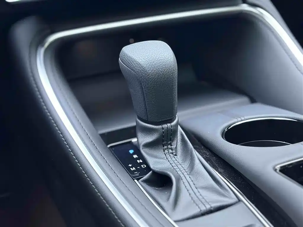 Toyota Avalon 2024 Model 2.0L Progressive Edition фото 21