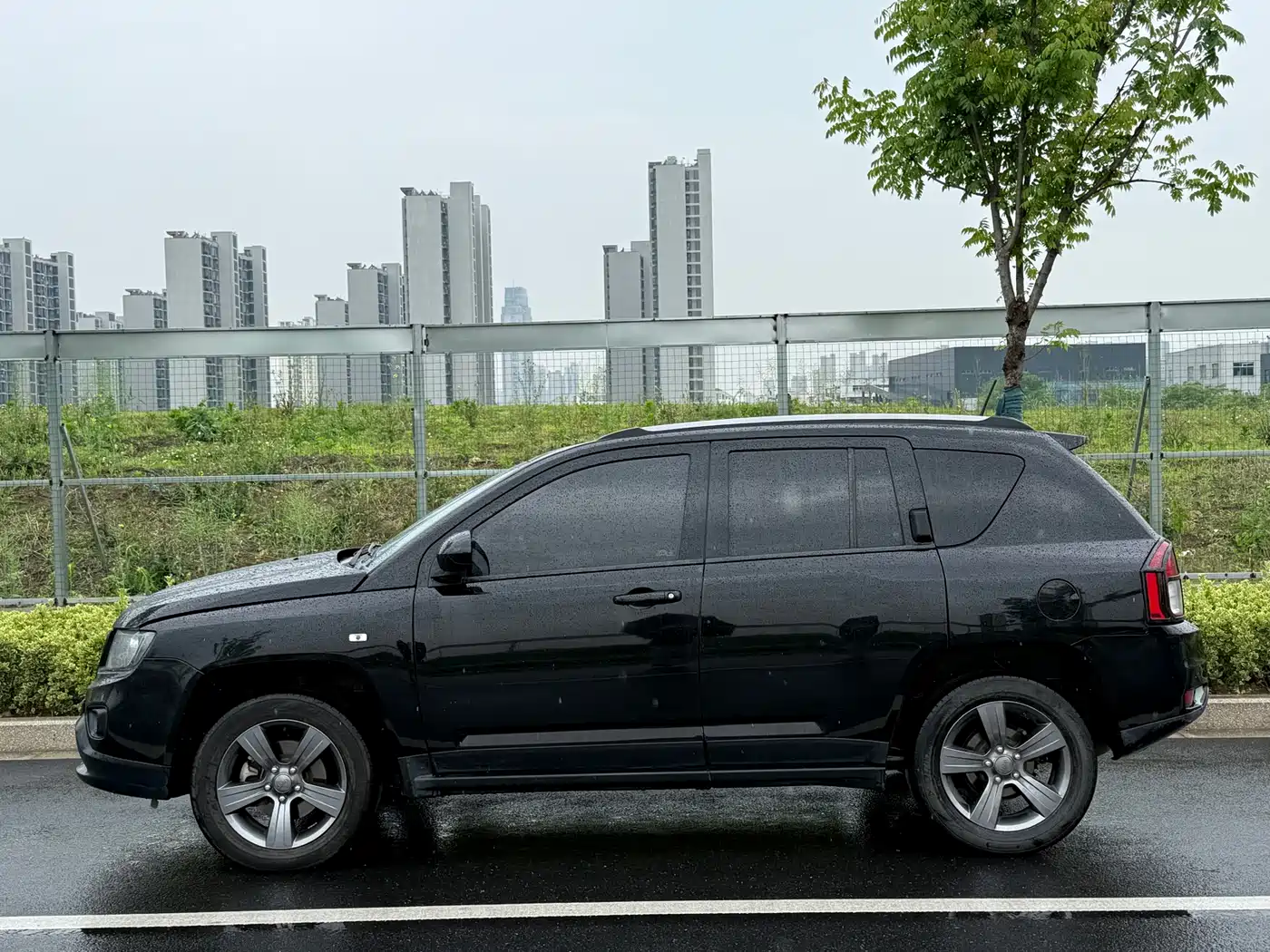 Jeep Compass (Import) 2015 2014 Facelift 2.4L 4WD Comfort Edition