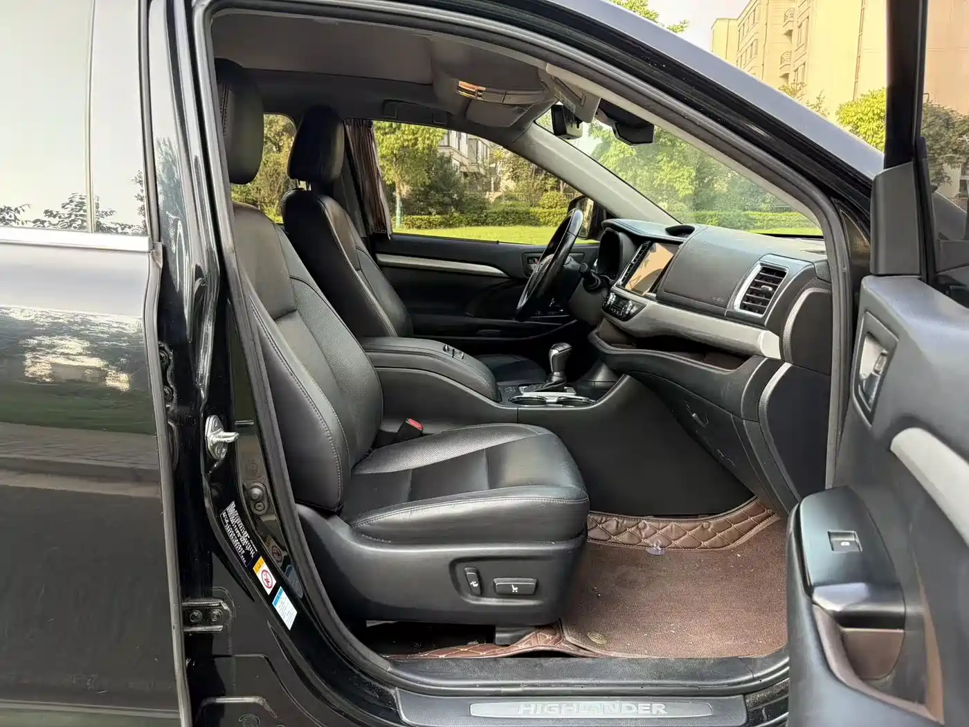 Фото 8 - Toyota Highlander