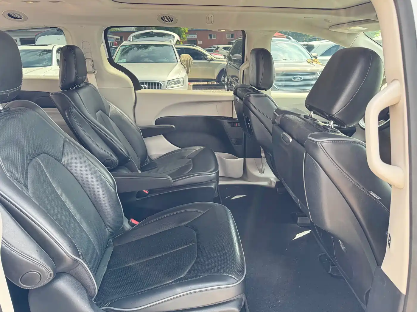Chrysler Grand Caravan PHEV (Import) 2021 2019 3.6L Plug-in Hybrid