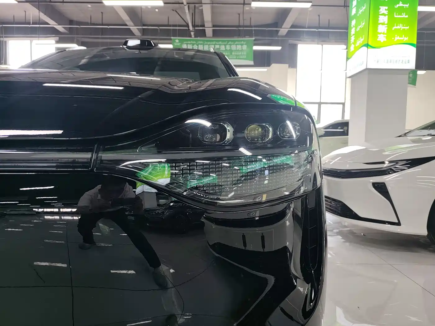 AITO Wenjie AITO M9 2024 2024 Range Extender Ultra 52kWh 6-seater