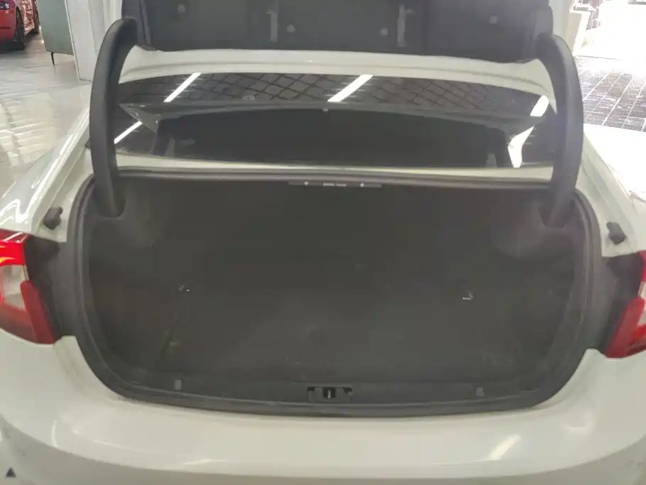 Volvo S60 (Import) 2012 2013 Model T5 Comfort Edition