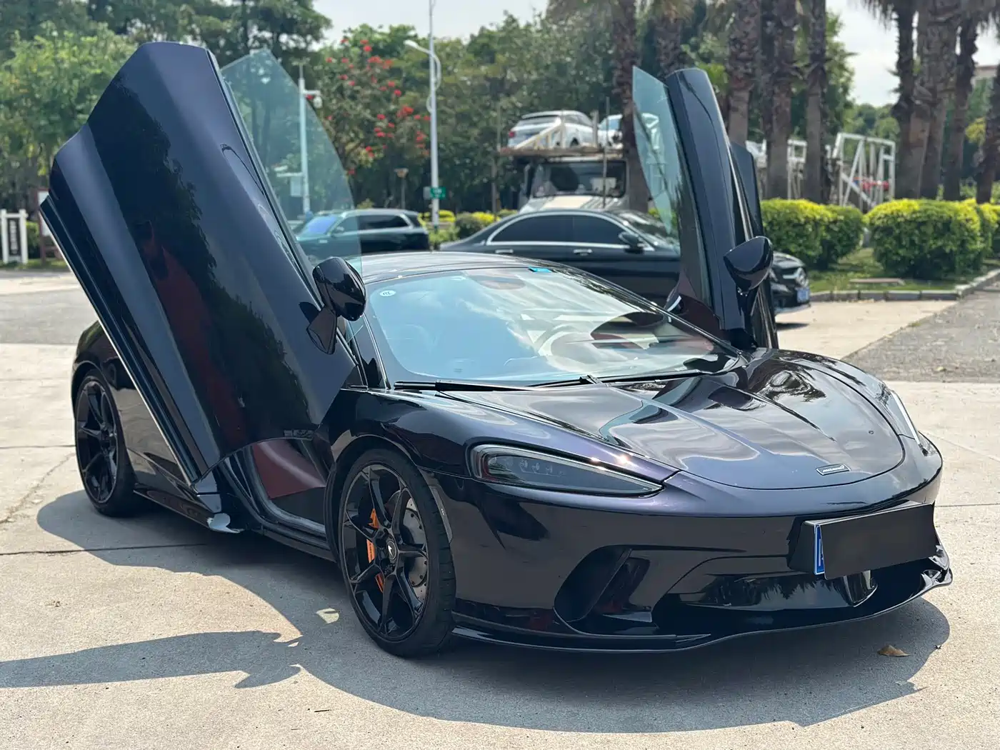 MCLAREN GT